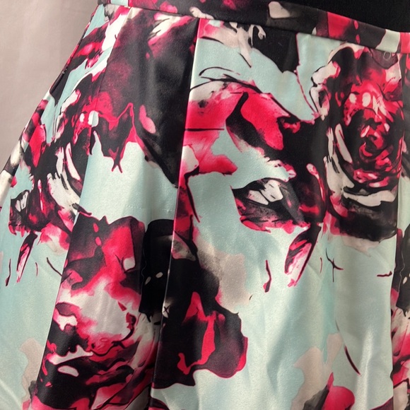 Blondie nites by Stacy Sklar floral print skirt size 1 (xtra small) - Picture 2 of 15